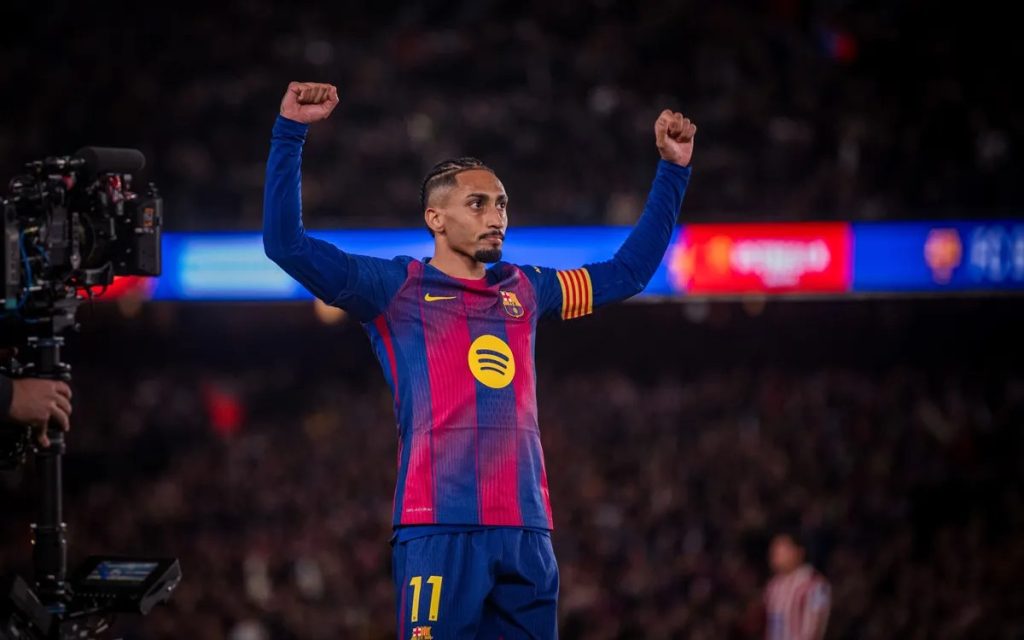 拉菲尼亚首发两次，两次获得MVP-图2